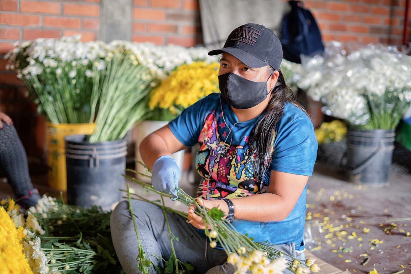 Asocolflores capacitó a 165 pequeños floricultores del Cauca en la elaboración de bouquets para fortalecer y consolidar su actividad económica